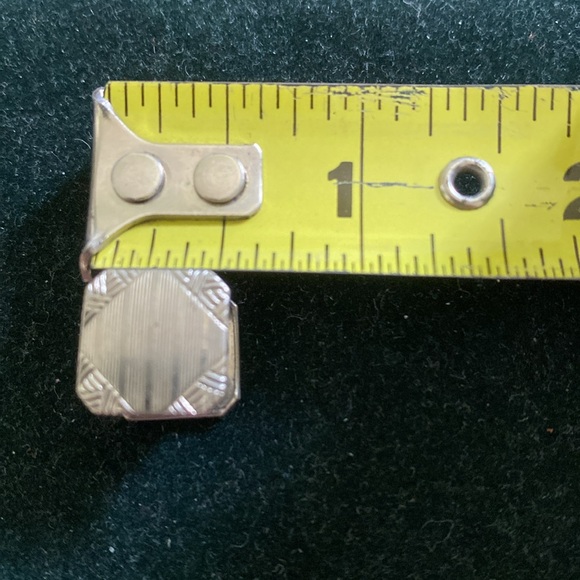 Silver toned cuff links with engraved geometric design 1950s 1/2” square - Picture 4 of 4